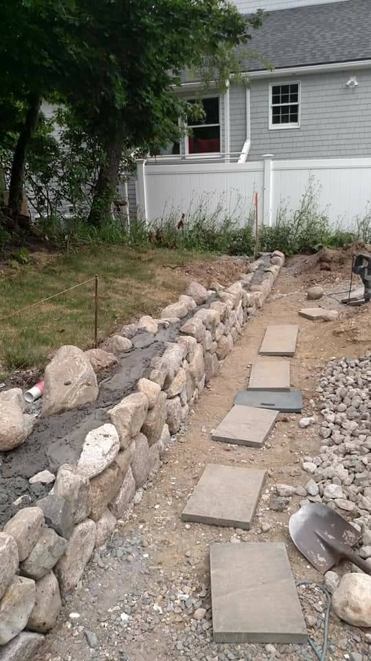 Marshfield Hardscapes